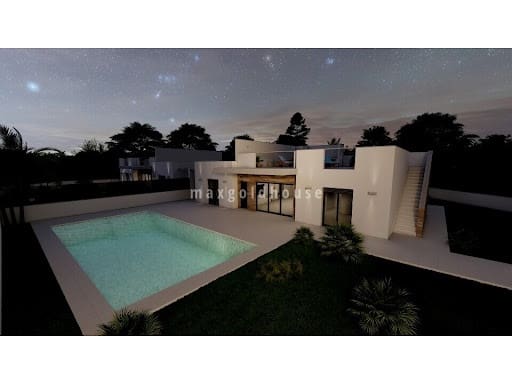 Chalet de 4 habitaciones en Roldan en venta con piscina - 674.500 € (Ref: 10029017)