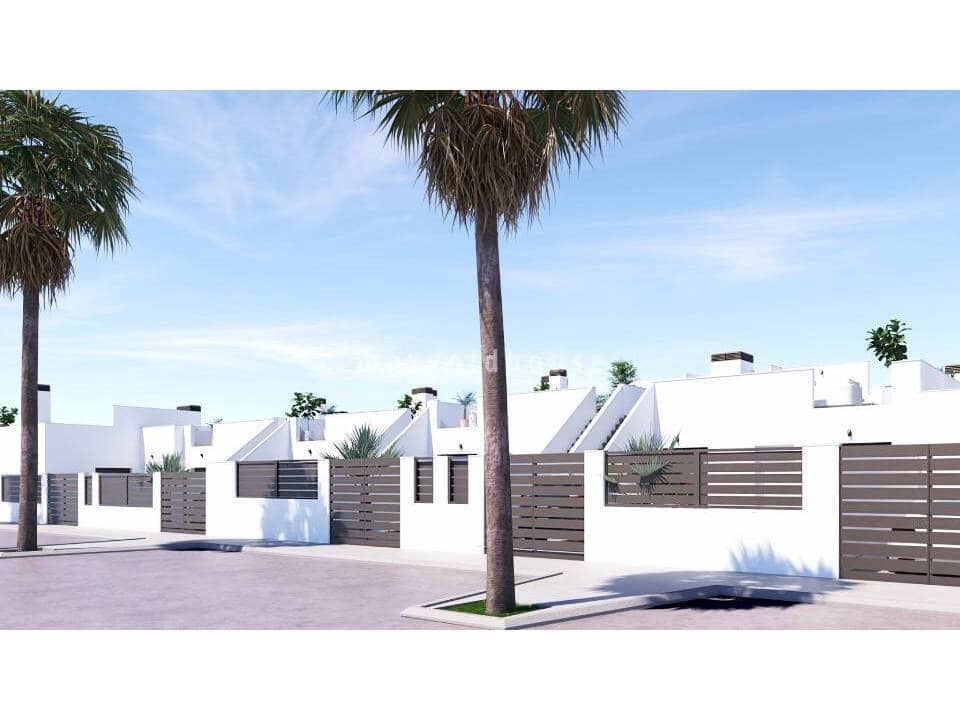 2 sovrum Hus till salu i Roldan med pool - 262 900 € (Ref: 10029887)