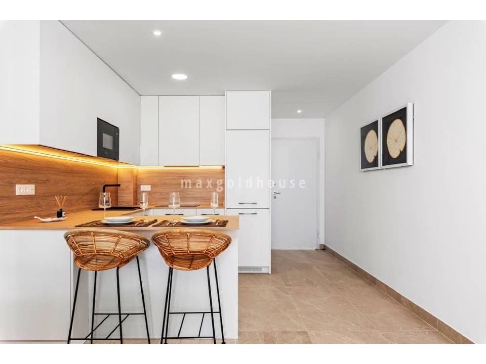2 Zimmer Apartment zu verkaufen in Benijofar mit Pool - 275.000 € (Ref: 10030916)