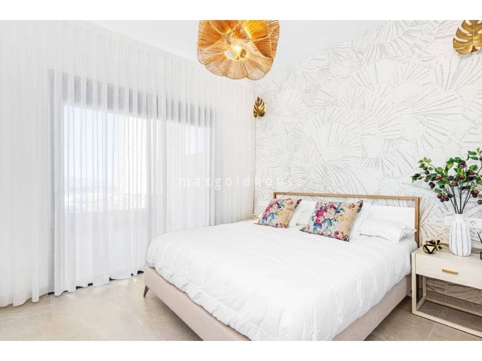 2 Zimmer Apartment zu verkaufen in Benijofar mit Pool - 275.000 € (Ref: 10030916)