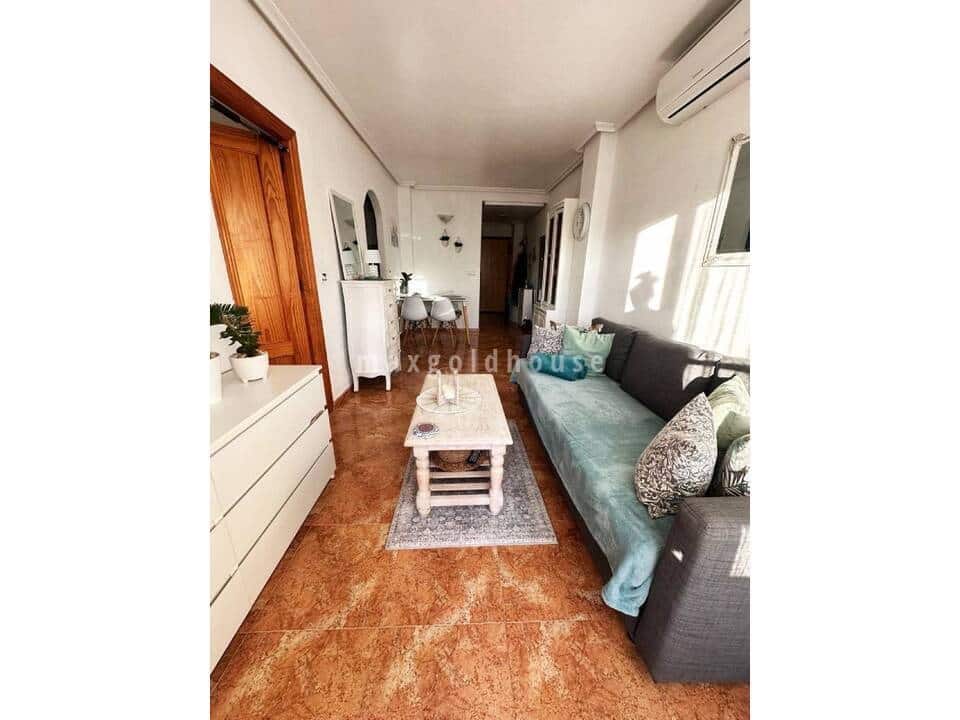 1 sypialnia Apartament na sprzedaż w Torrevieja z basenem - 115 000 € (Ref: 10031337)