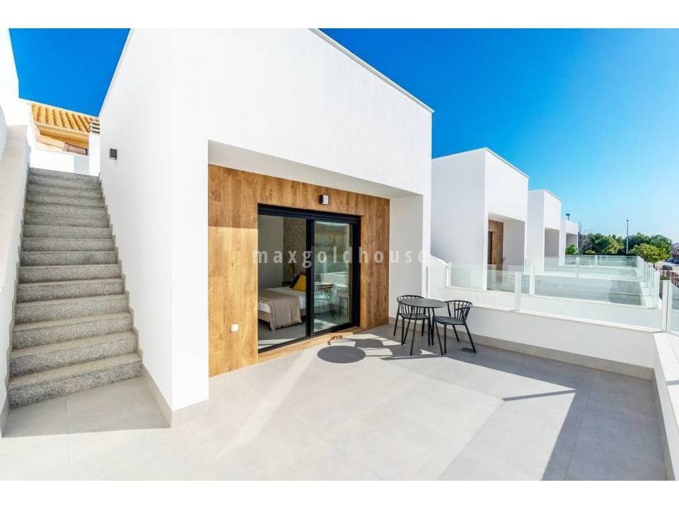 3 Zimmer Villa zu verkaufen in San Pedro del Pinatar mit Pool - 380.000 € (Ref: 10033335)
