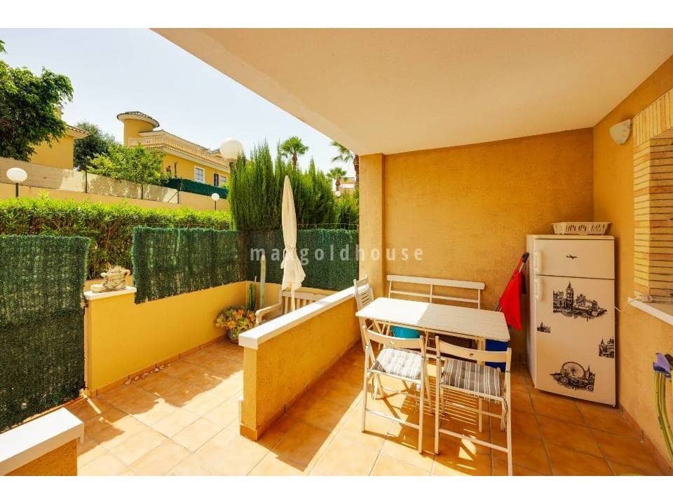 2 soveværelse Lejlighed til salg i Villamartin med swimmingpool - € 169.900 (Ref: 10034339)