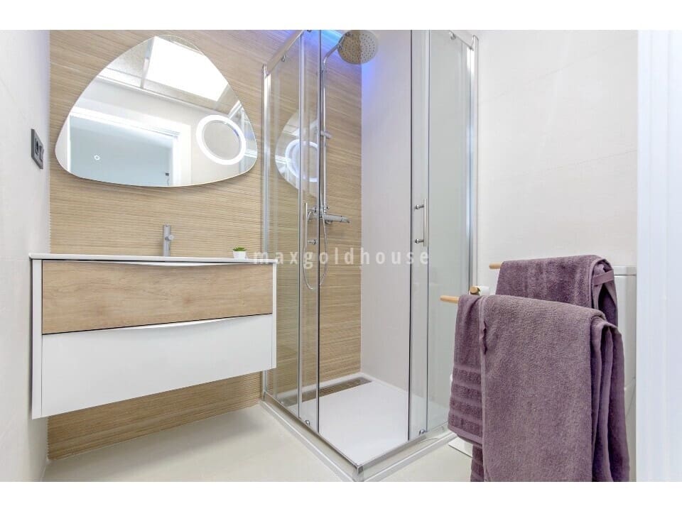 2 bedroom Apartment for sale in Los Balcones with pool - € 300,000 (Ref: 10034752)