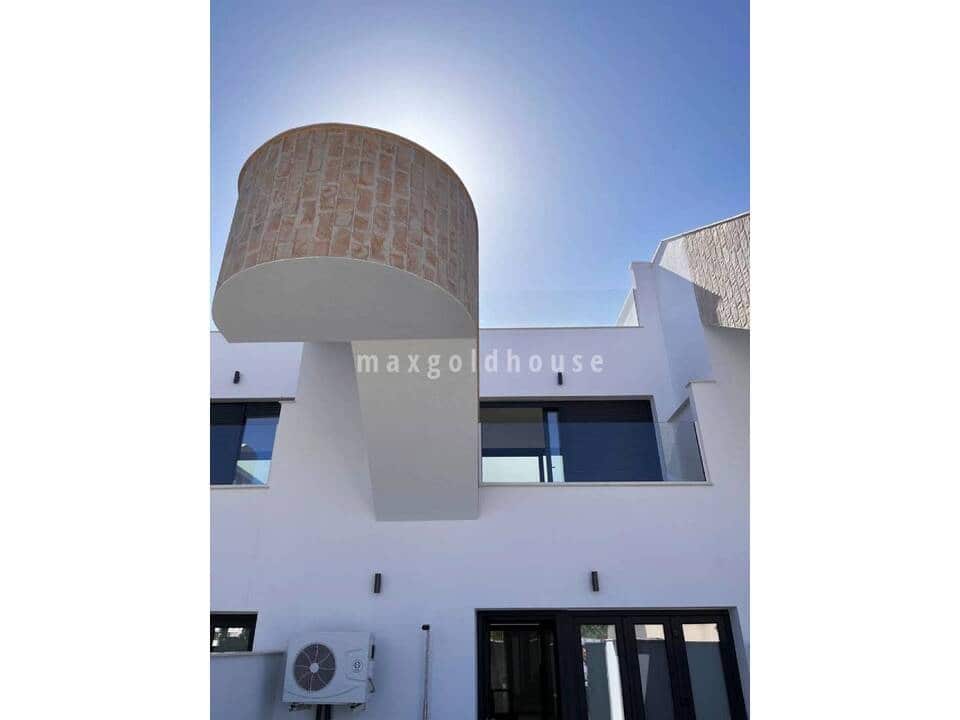 3 makuuhuone Huvila myytävänä paikassa San Pedro del Pinatar mukana uima-altaan - 339 000 € (Ref: 10042221)