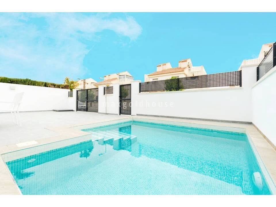 3 bedroom Villa for sale in La Torreta with pool - € 424,000 (Ref: 10044344)