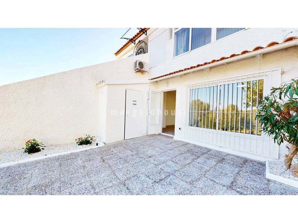 Apartamento de 2 habitaciones en Villamartin en venta - 199.000 € (Ref: 10057737)