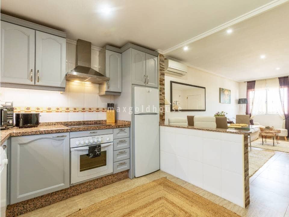 2 sovrum Lägenhet till salu i Villamartin med pool - 199 000 € (Ref: 10060685)