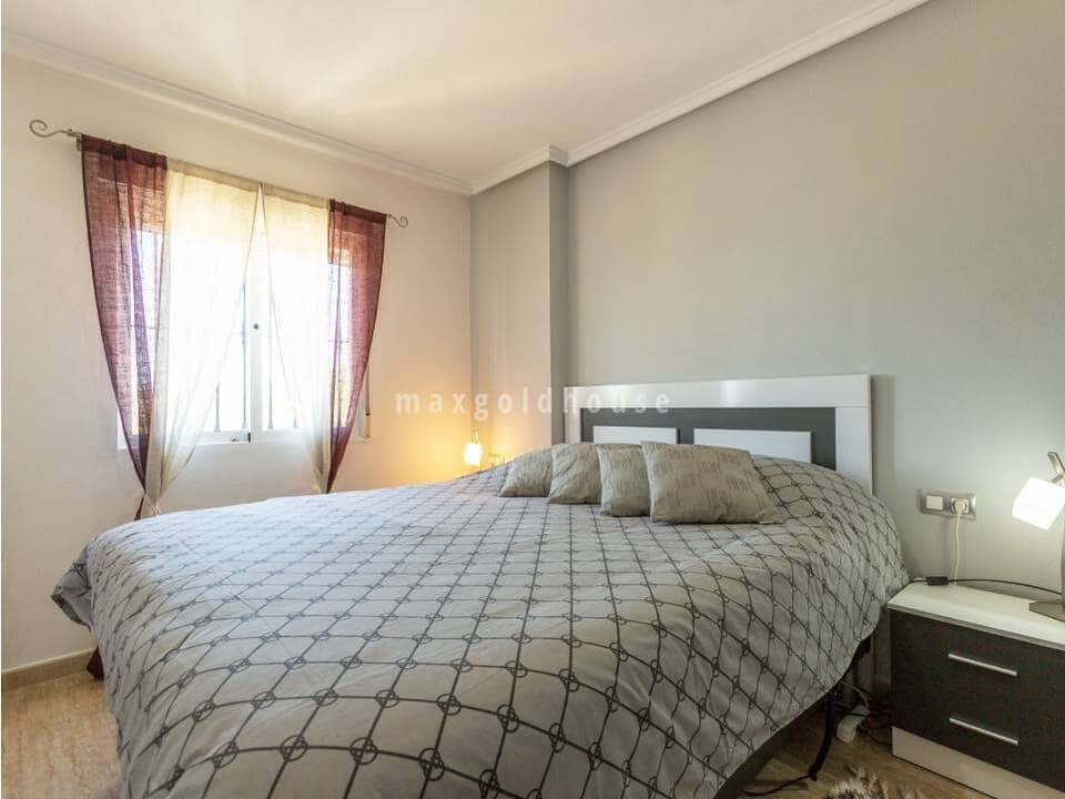 2 sovrum Lägenhet till salu i Villamartin med pool - 199 000 € (Ref: 10060685)