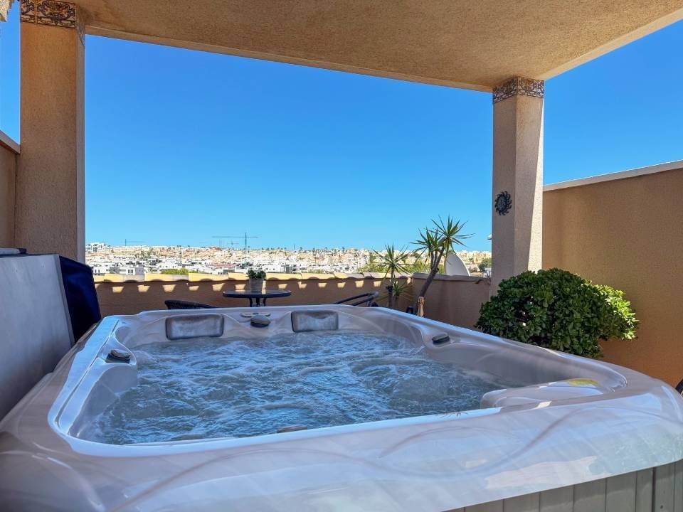 2 sovrum Lägenhet till salu i Villamartin med pool - 199 000 € (Ref: 10060685)