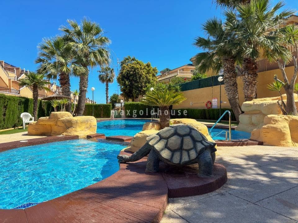 2 sovrum Lägenhet till salu i Villamartin med pool - 199 000 € (Ref: 10060685)
