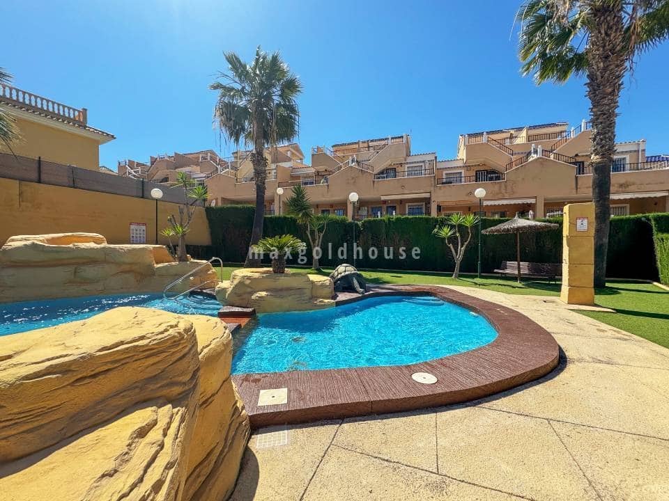 2 sovrum Lägenhet till salu i Villamartin med pool - 199 000 € (Ref: 10060685)