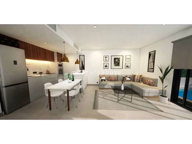 Chalet de 3 habitaciones en Los Alcázares en venta con piscina - 419.900 € (Ref: 10071832)