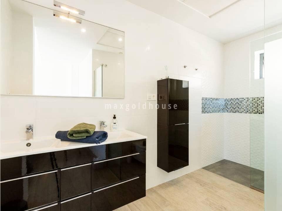 3 soverom Villa til salgs i Dona Pepa med svømmebasseng garasje - € 389 000 (Ref: 10081597)
