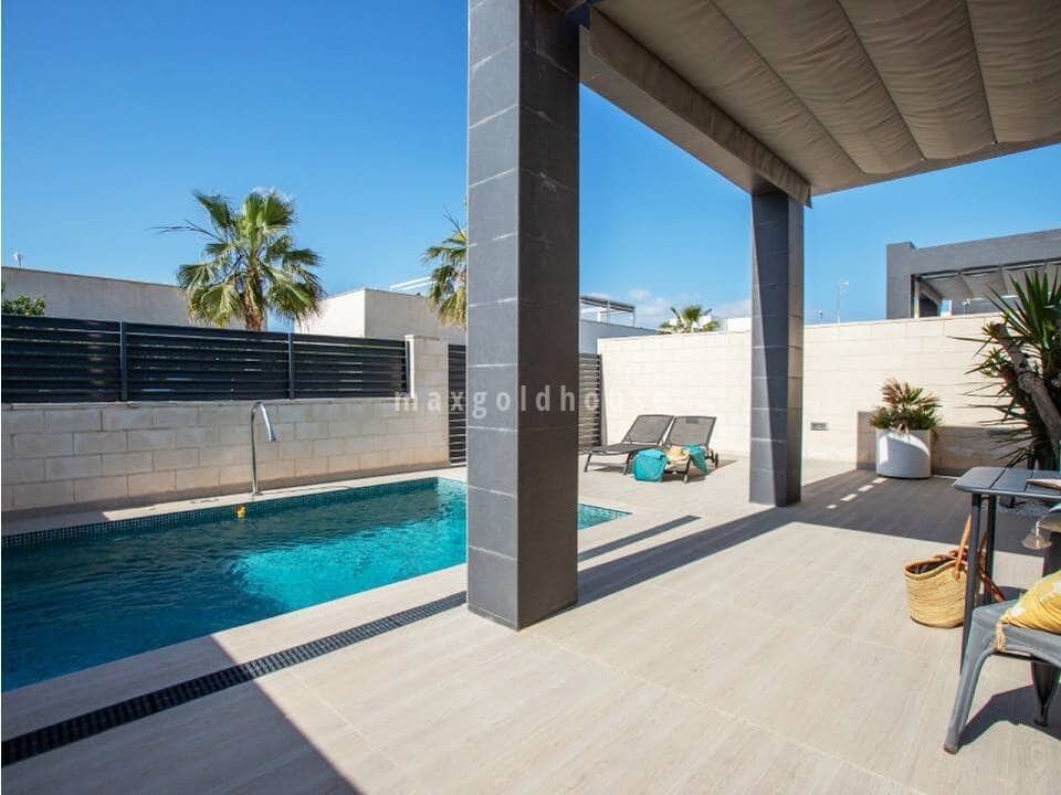 3 soverom Villa til salgs i Dona Pepa med svømmebasseng garasje - € 389 000 (Ref: 10081597)