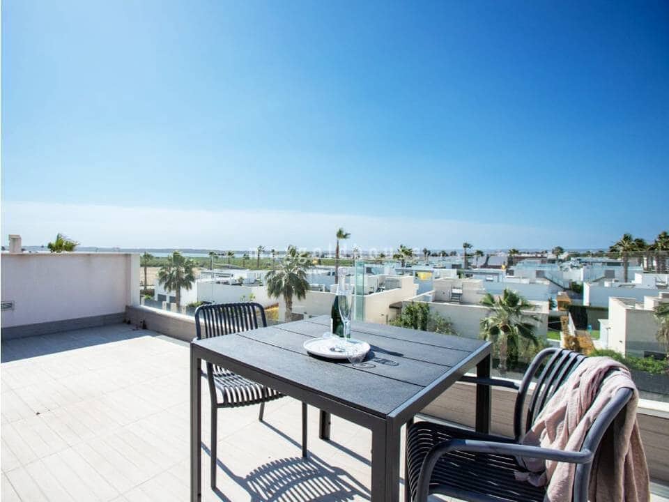 3 soverom Villa til salgs i Dona Pepa med svømmebasseng garasje - € 389 000 (Ref: 10081597)