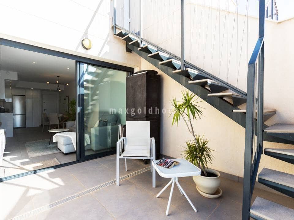 2 slaapkamer Appartement te koop in Villamartin met zwembad - € 298.000 (Ref: 10082026)