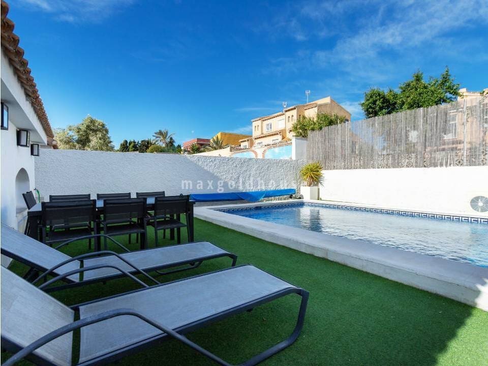 5 sovrum Villa till salu i Los Balcones med pool - 549 000 € (Ref: 10085069)