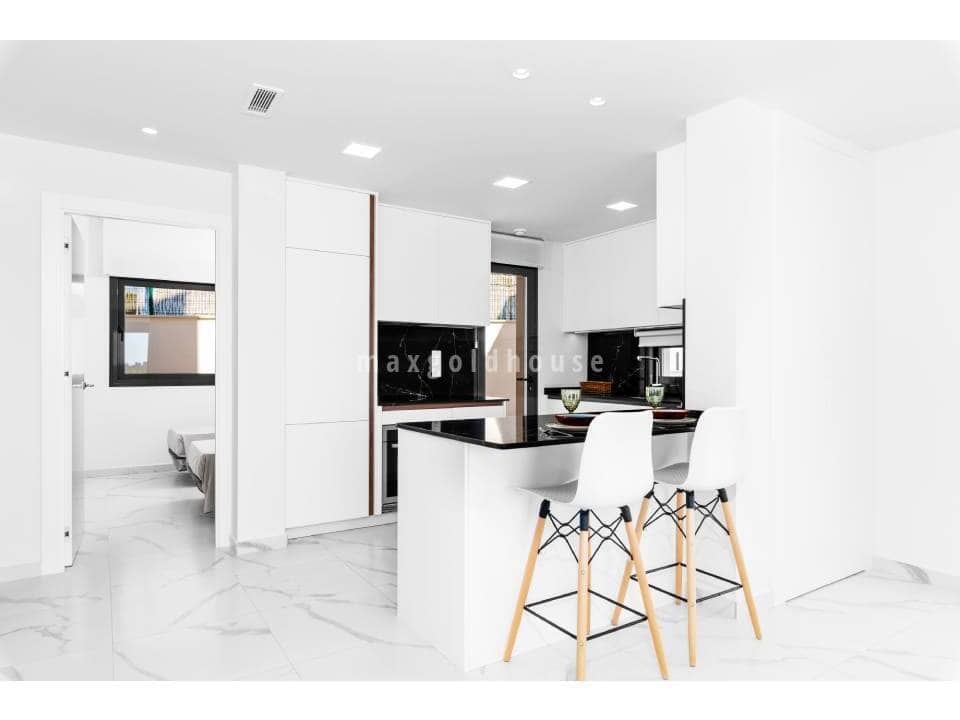 2 quarto Apartamento para venda em San Miguel de Salinas com piscina - 339 000 € (Ref: 10085331)