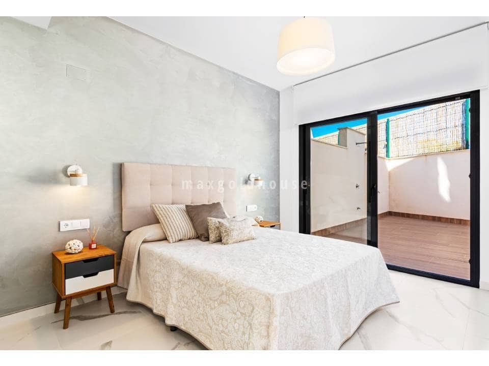 2 quarto Apartamento para venda em San Miguel de Salinas com piscina - 339 000 € (Ref: 10085331)
