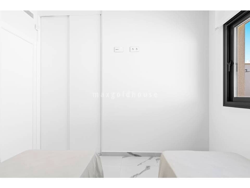 2 quarto Apartamento para venda em San Miguel de Salinas com piscina - 339 000 € (Ref: 10085331)