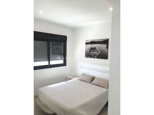 3 chambre Villa/Maison à vendre à Villamartin avec piscine garage - 549 900 € (Ref: 10091011)