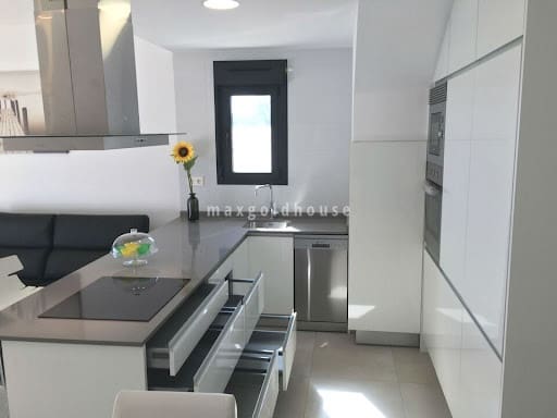 3 chambre Villa/Maison à vendre à Villamartin avec piscine garage - 549 900 € (Ref: 10091011)