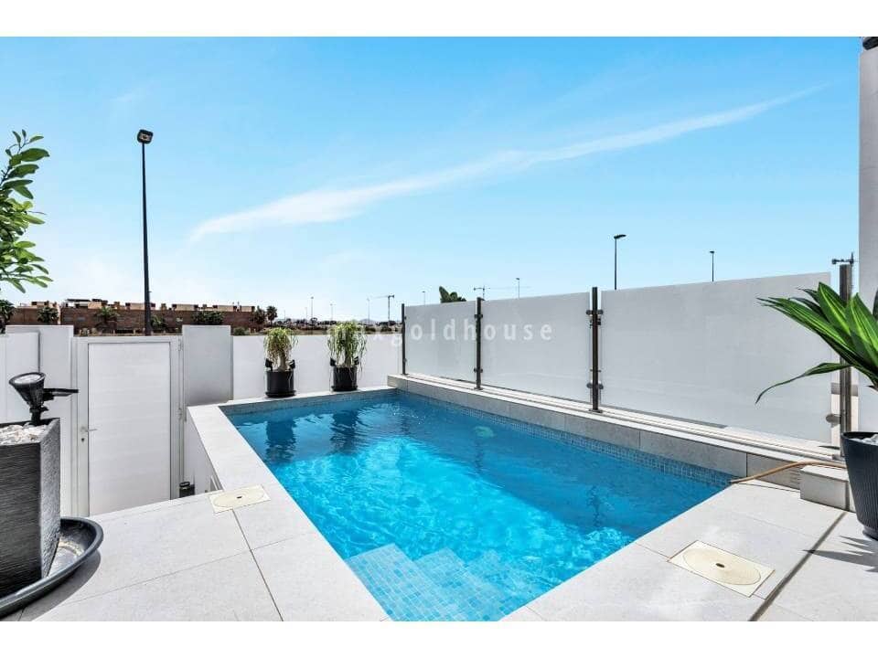 2 bedroom Apartment for sale in Los Alcazares with pool garage - € 278,500 (Ref: 10100557)