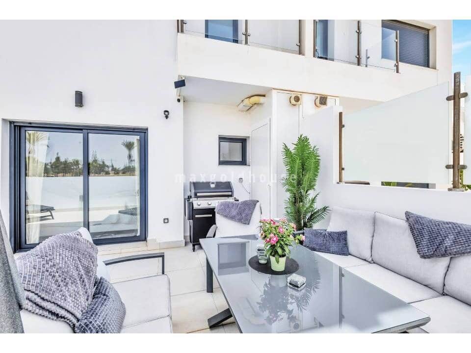 2 bedroom Apartment for sale in Los Alcazares with pool garage - € 278,500 (Ref: 10100557)