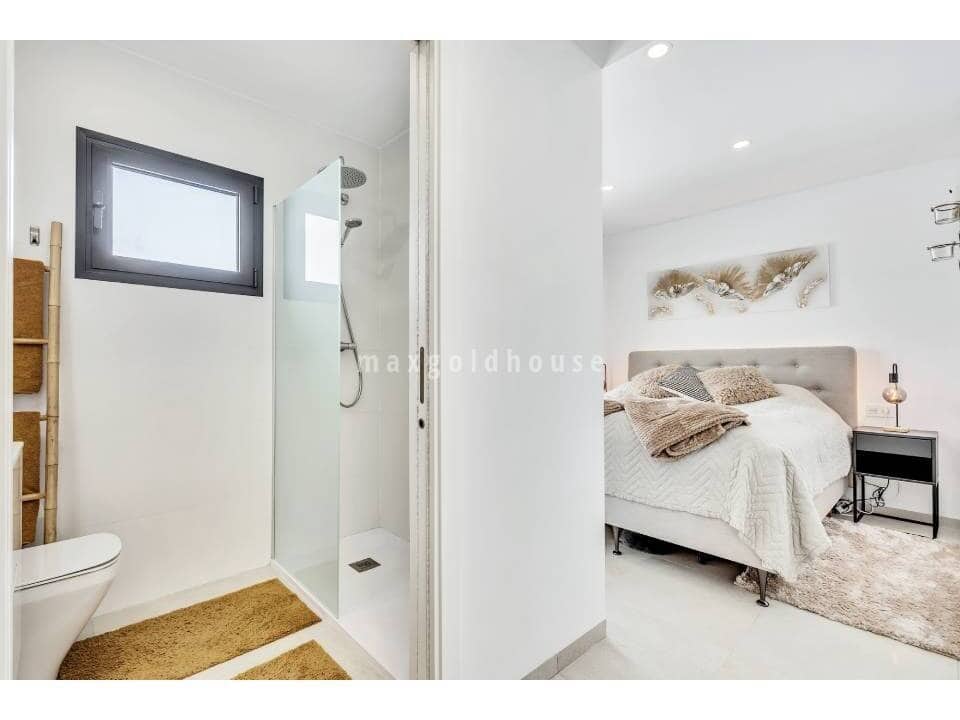 2 bedroom Apartment for sale in Los Alcazares with pool garage - € 278,500 (Ref: 10100557)