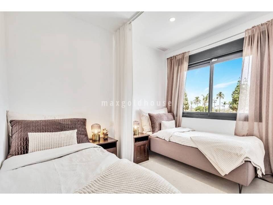 2 bedroom Apartment for sale in Los Alcazares with pool garage - € 278,500 (Ref: 10100557)