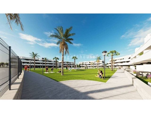 2 quarto Apartamento para venda em El Raso, Guardamar del Segura com piscina garagem - 222 000 € (Ref: 10114370)