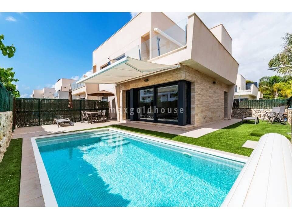 3 quarto Moradia para venda em Torre de la Horadada com piscina garagem - 598 000 € (Ref: 10116032)