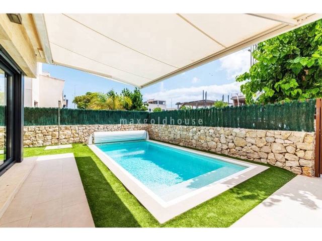 3 quarto Moradia para venda em Torre de la Horadada, Pilar de la Horadada com piscina garagem - 598 000 € (Ref: 10116032)