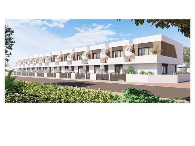 2 soveværelse Byhus til salg i Pilar de la Horadada med swimmingpool garage - € 314.900 (Ref: 10127451)