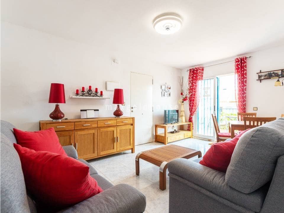 3 bedroom Apartment for sale in La Florida with pool - € 179,000 (Ref: 10158131)