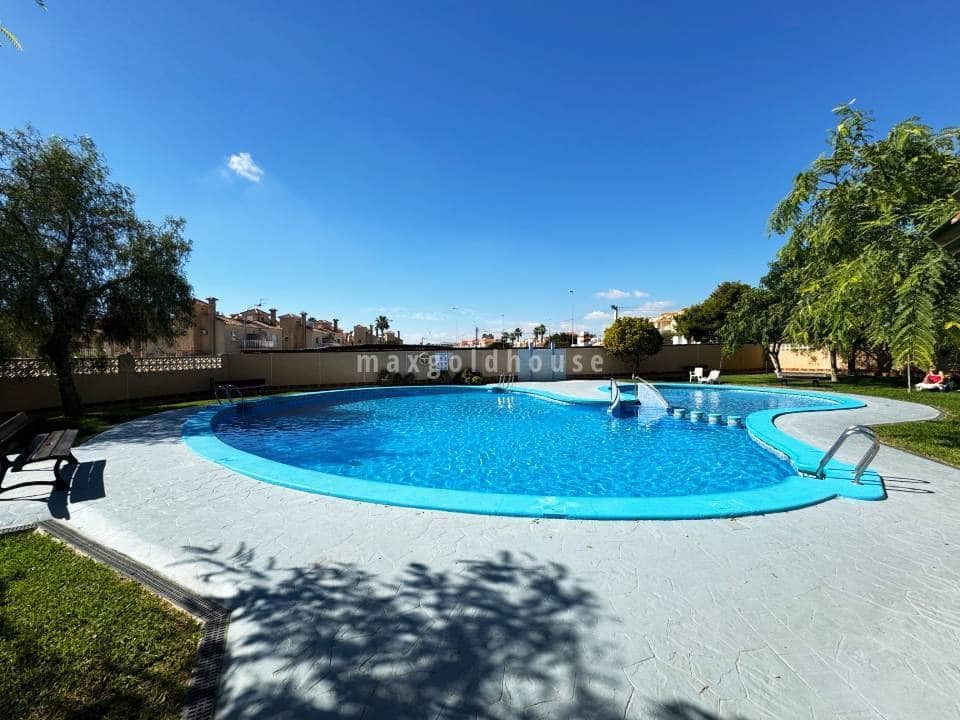 3 bedroom Apartment for sale in La Florida with pool - € 179,000 (Ref: 10158131)