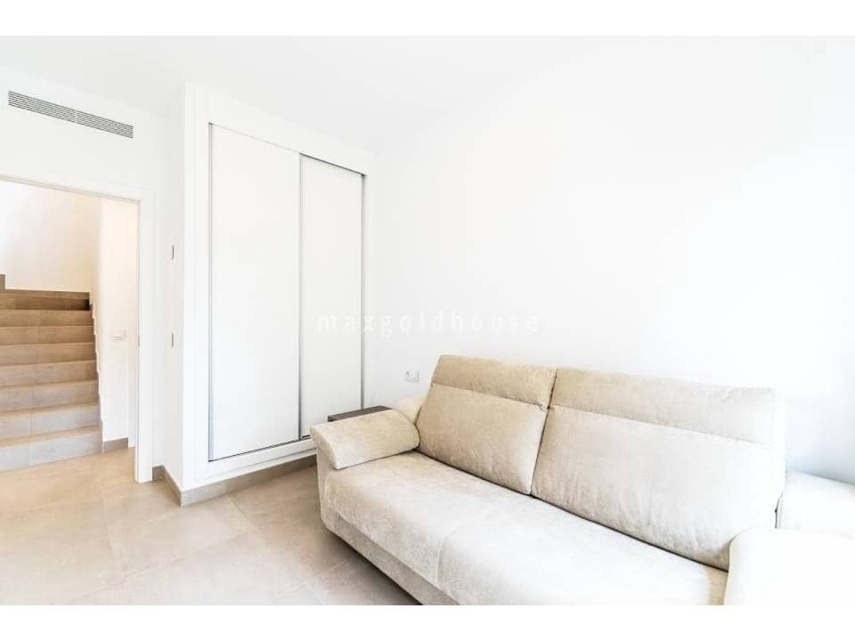 3 slaapkamer Villa te koop in Torre de la Horadada met zwembad garage - € 598.000 (Ref: 10170266)