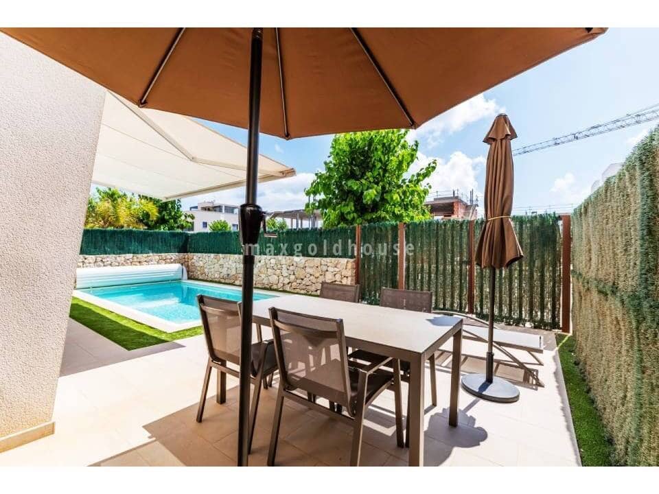 3 slaapkamer Villa te koop in Torre de la Horadada met zwembad garage - € 598.000 (Ref: 10170266)