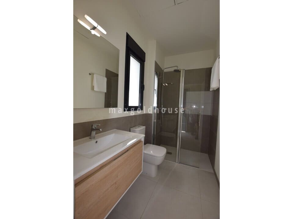 2 slaapkamer Appartement te koop in Condado de Alhama met zwembad - € 191.900 (Ref: 5899433)