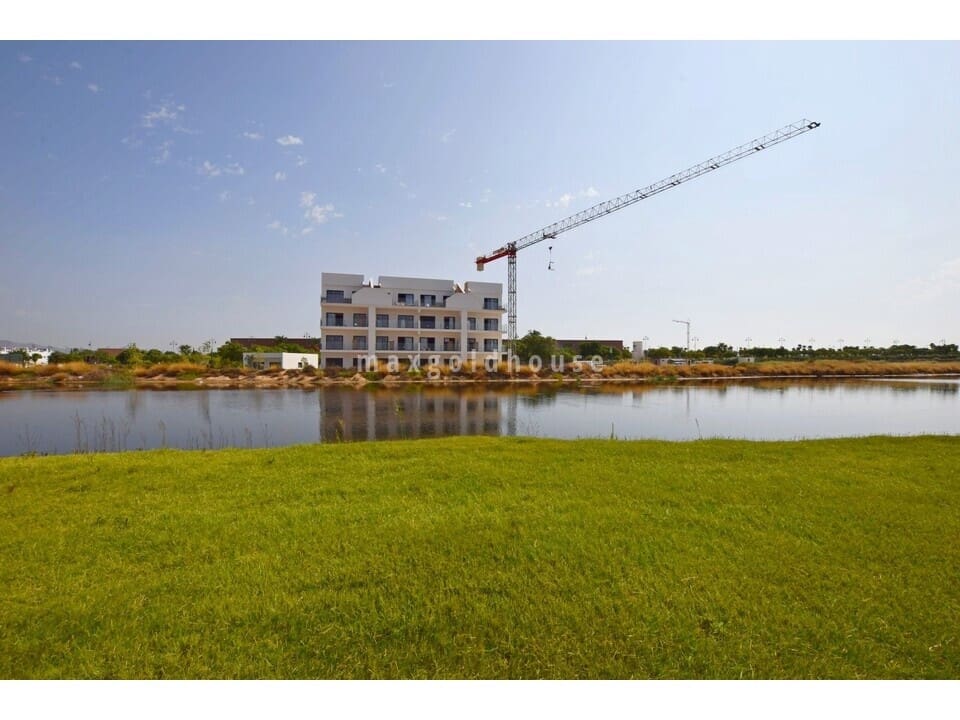 2 slaapkamer Appartement te koop in Condado de Alhama met zwembad - € 191.900 (Ref: 5899433)