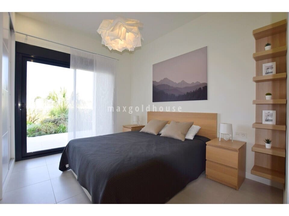 2 soveværelse Lejlighed til salg i Condado de Alhama med swimmingpool - € 225.000 (Ref: 6004530)