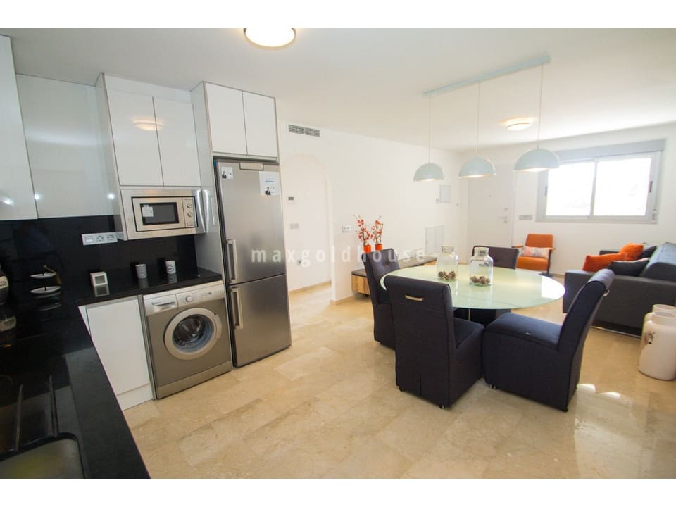 2 bedroom Apartment for sale in Villamartin with pool - € 255,000 (Ref: 7248339)