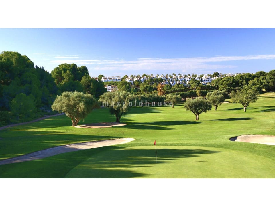 2 bedroom Apartment for sale in Villamartin with pool - € 255,000 (Ref: 7248339)