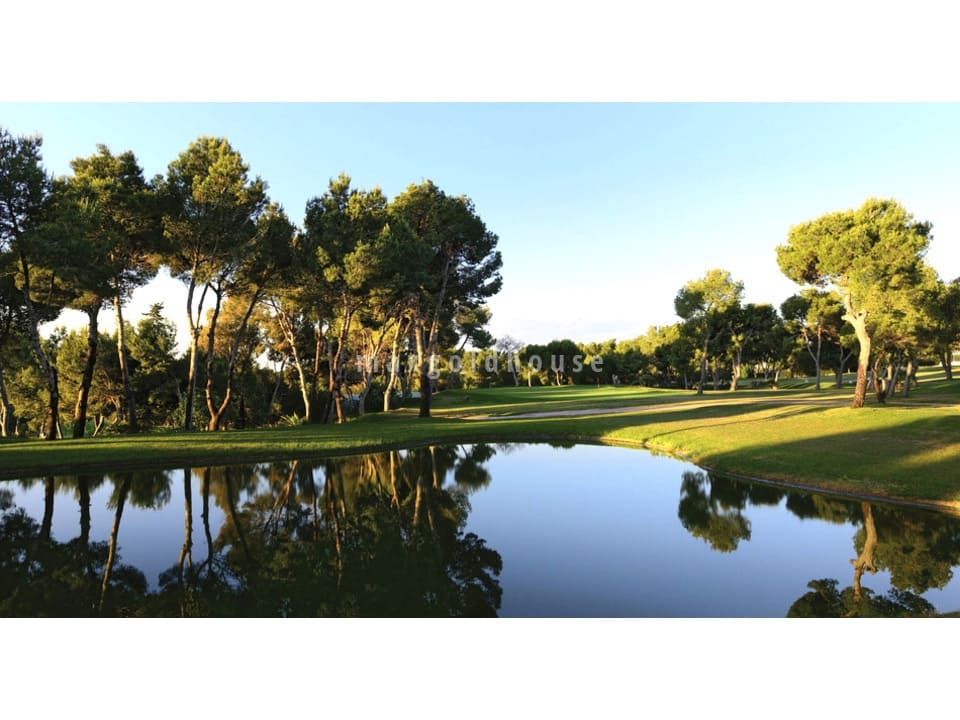 2 bedroom Apartment for sale in Villamartin with pool - € 255,000 (Ref: 7248339)