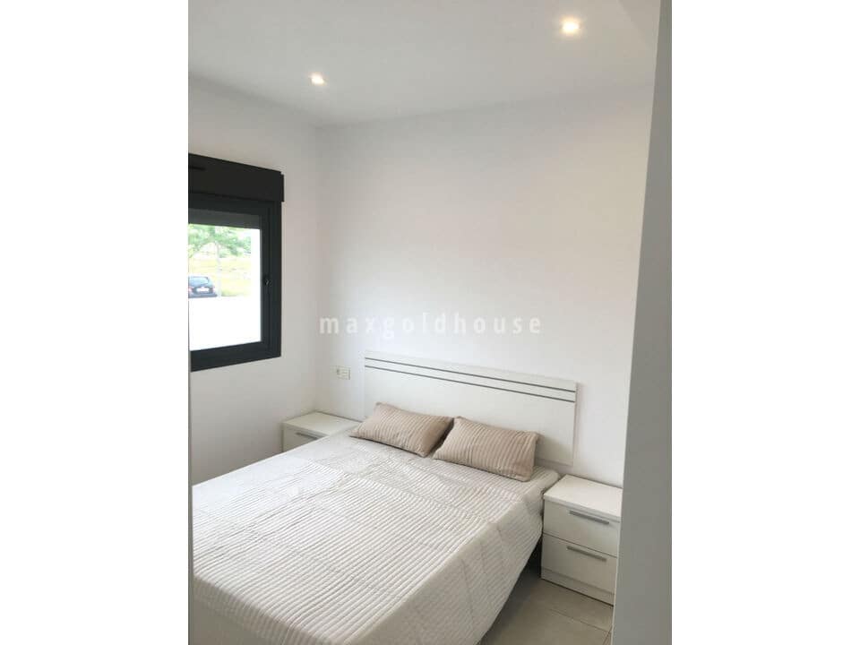 3 makuuhuone Huvila myytävänä paikassa Villamartin mukana uima-altaan - 449 900 € (Ref: 7361203)