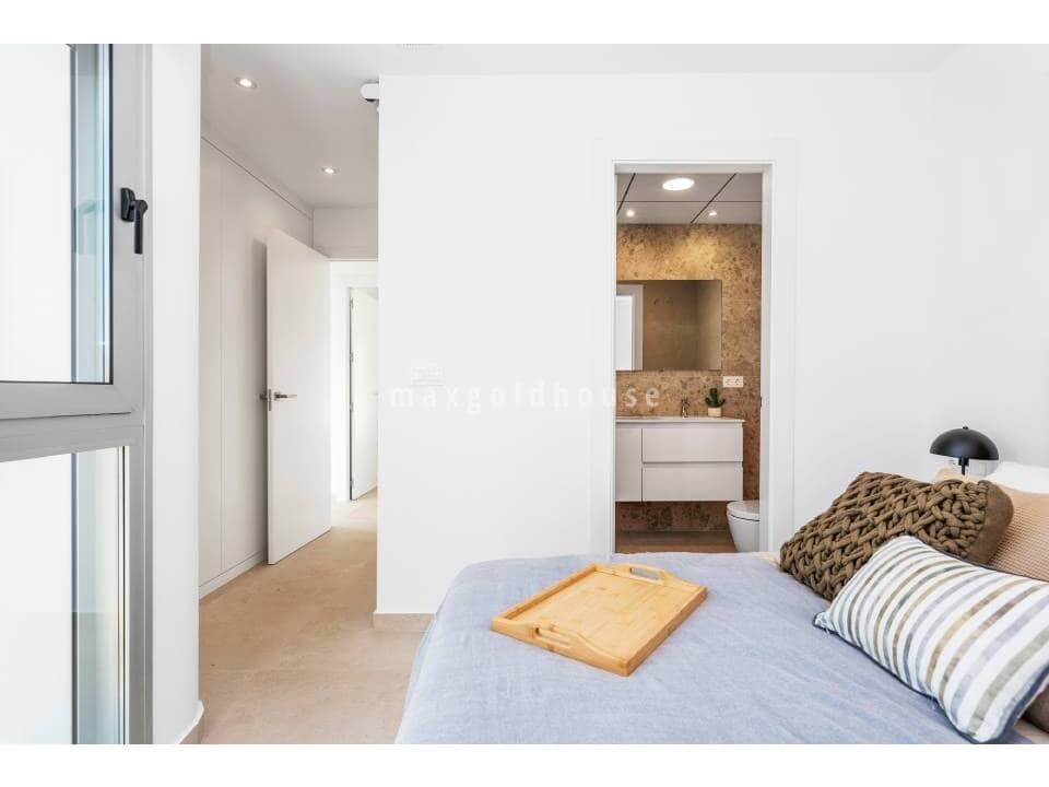 3 soverom Villa til salgs i Los Alcazares med svømmebasseng - € 399 900 (Ref: 7737469)
