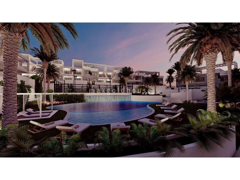 2 sovrum Lägenhet till salu i Los Balcones med pool - 299 900 € (Ref: 8138232)