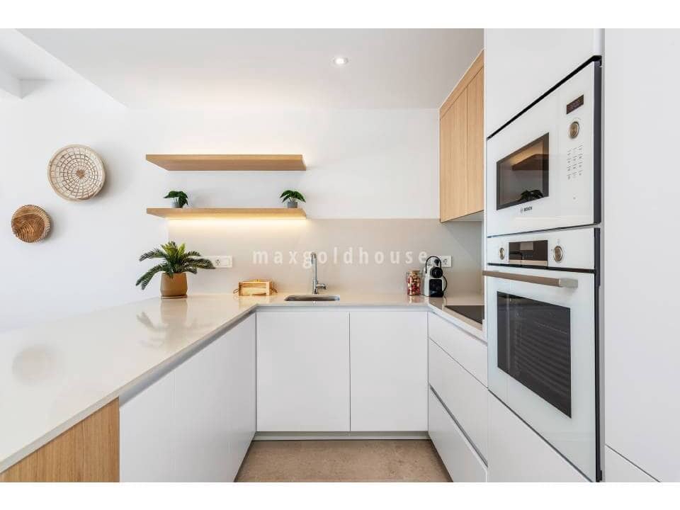 Chalet de 3 habitaciones en Los Alcázares en venta con piscina - 399.900 € (Ref: 8183429)