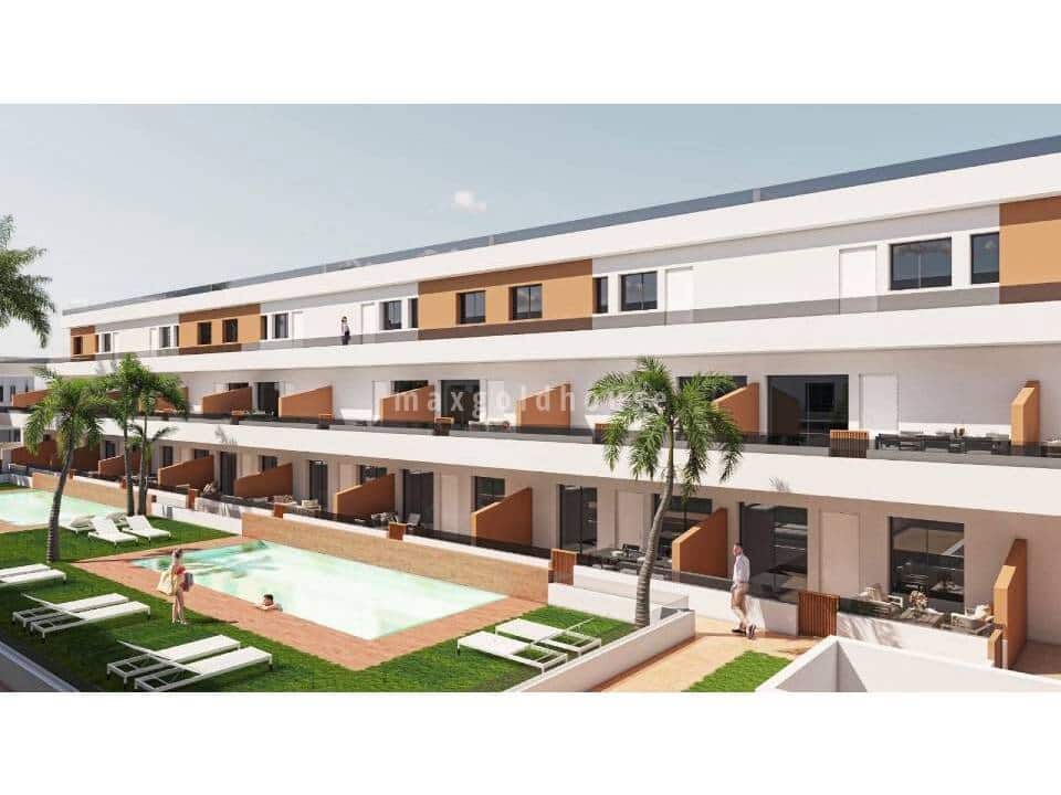 3 bedroom Apartment for sale in Pilar de la Horadada with pool €